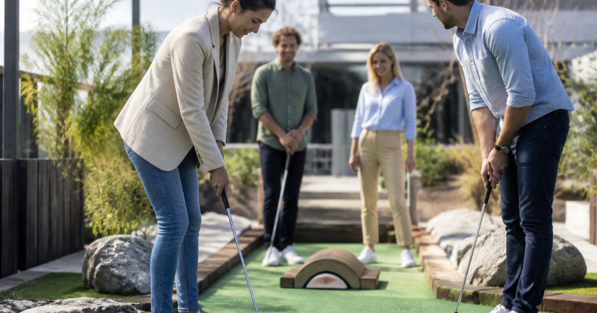 Minigolfen met collega’s verandert de groepsdynamiek